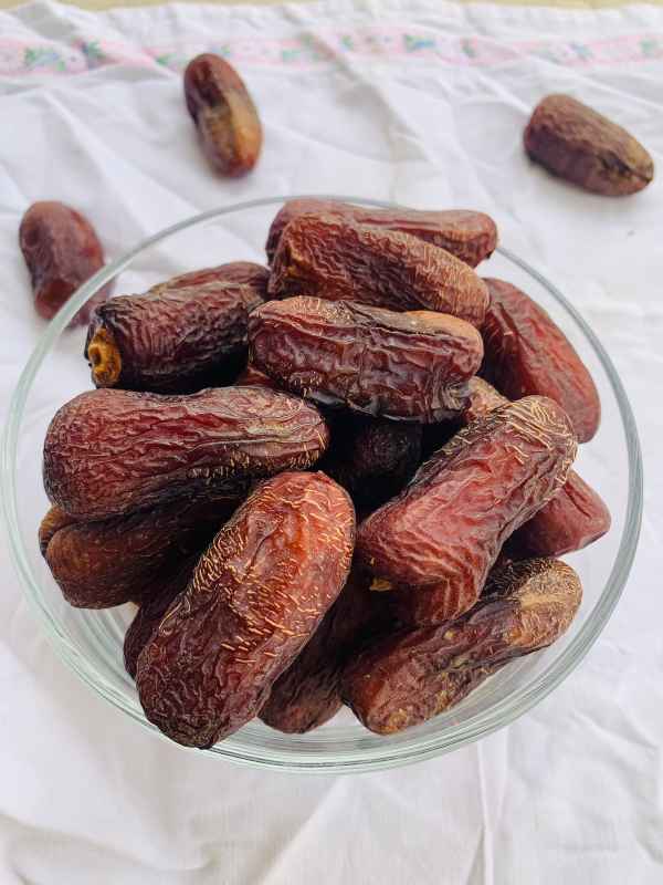 Amber Dates (Amber Khajoor)